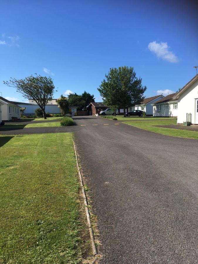 Number 43 The Gower Holiday Village Swansea Exterior photo
